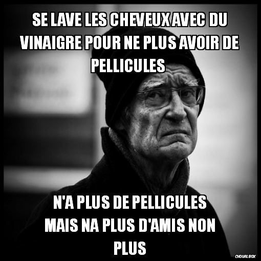 Se lave les cheveux avec du vinaigre