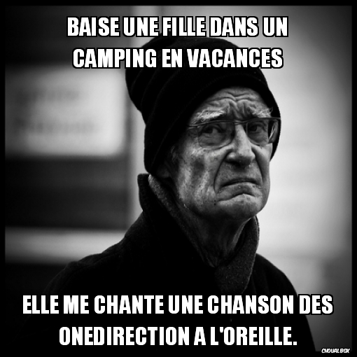 Baise une fille dans un camping en vacances