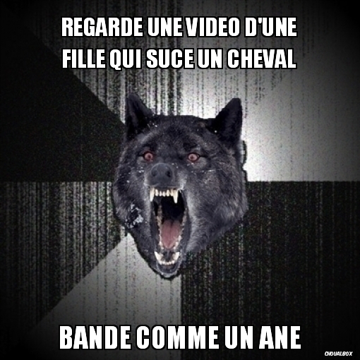 Regarde une vidéo d'une fille qui suce un cheval