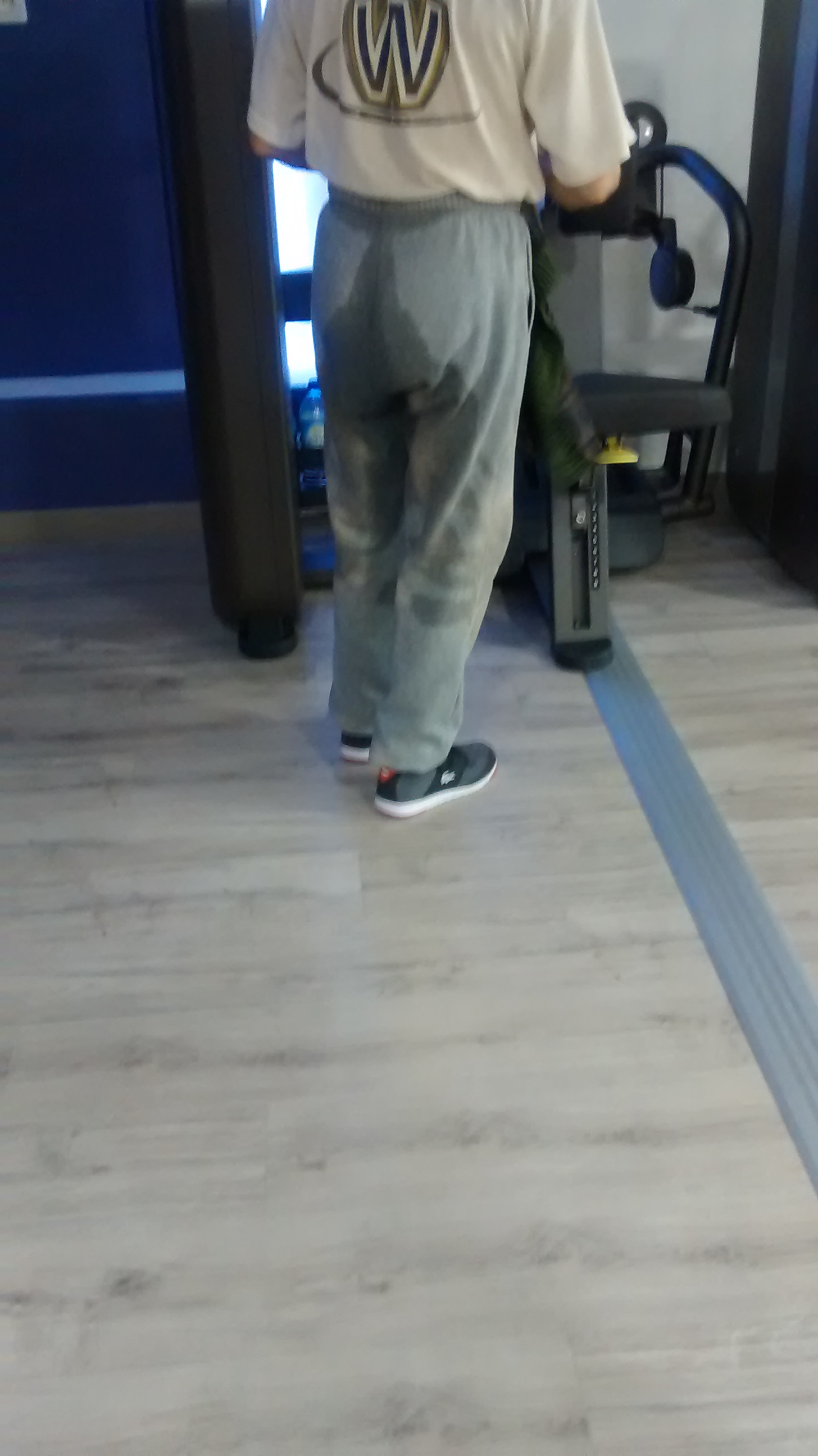 Ca pousse... Un peu trop à la muscu.