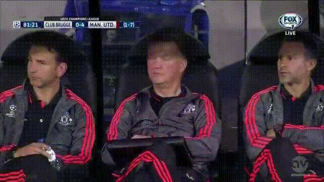 Quand t'es à la plage avec ta copine...