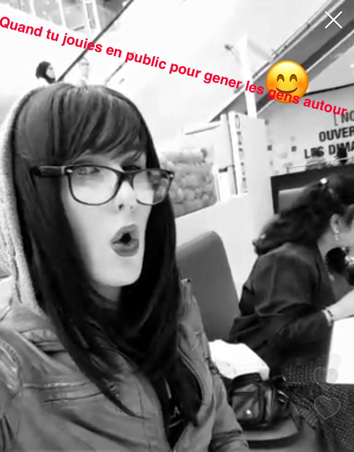 J'aime manger un grec avec un tas de sauce blanche