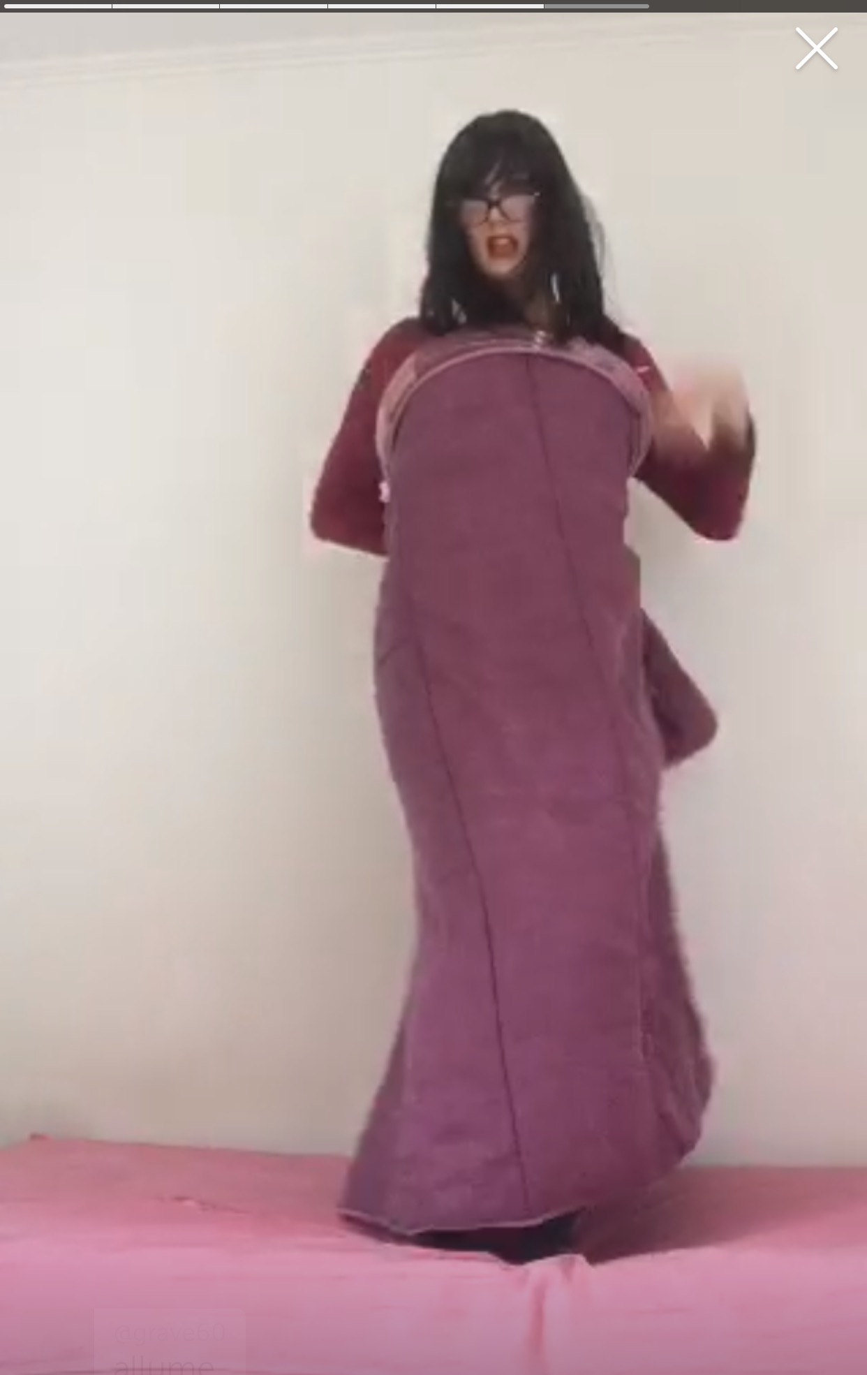 Je sors ce soir j'ai pas de robe de soirée j'ai alors pris une couverture