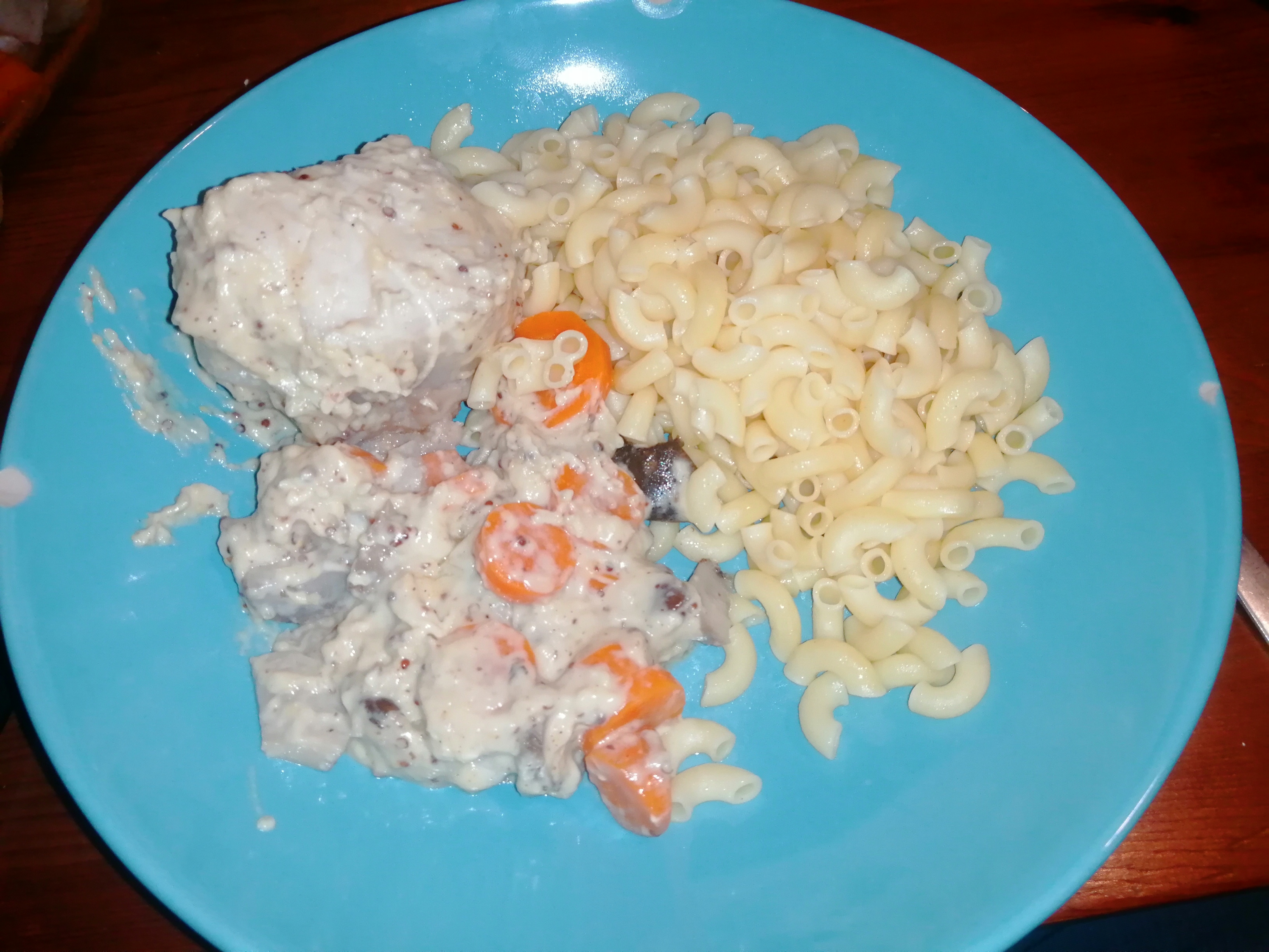 [b] Paupiettes Volaille sauce cèpes et carottes[/b]