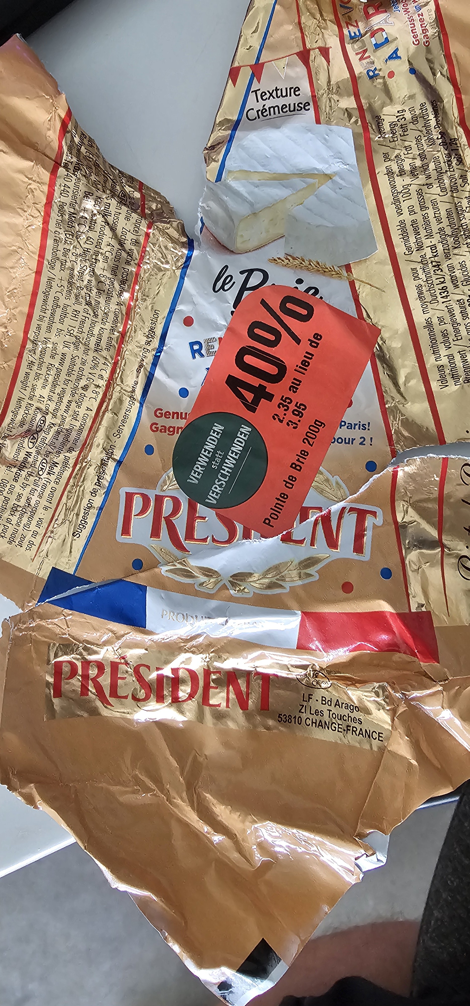 Photo de votre futur président qui sera comme d'hab un gars au rabais que personne n'aura voulu