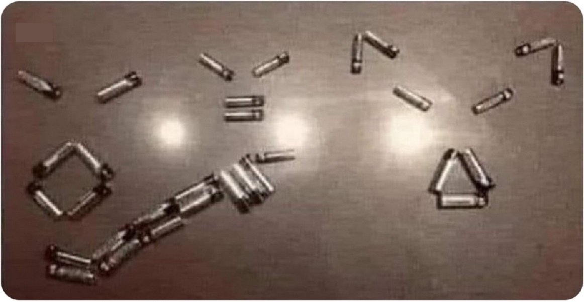 Eux : Tu ne peux pas faire un mème avec des piles et t'attendre à ce que les gens le comprennent...