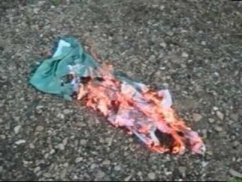 White terroriste rend justice (ou presque)