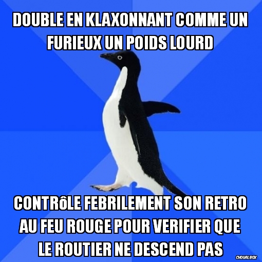 Double en klaxonnant comme un furieux un poids lourd