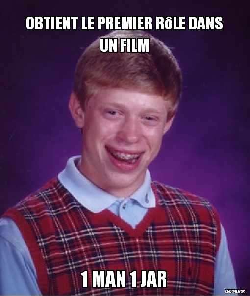 Obtient le premier rôle dans un film