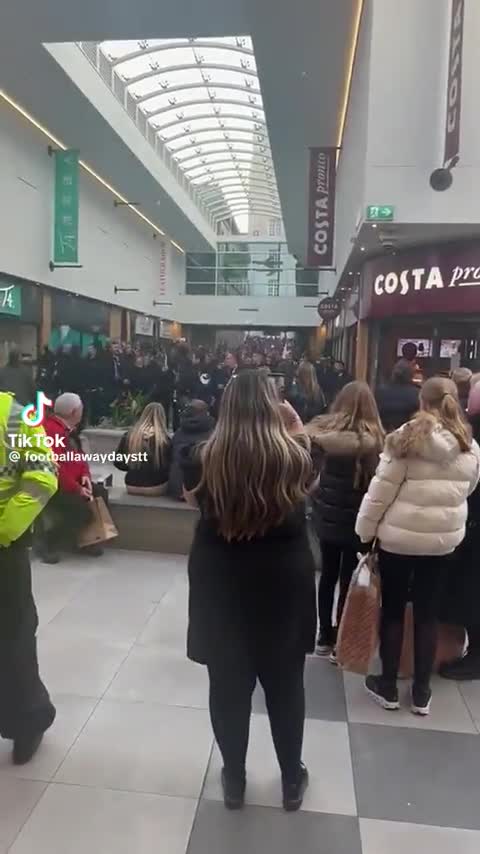 Les Supporters Toulousain à Liverpool