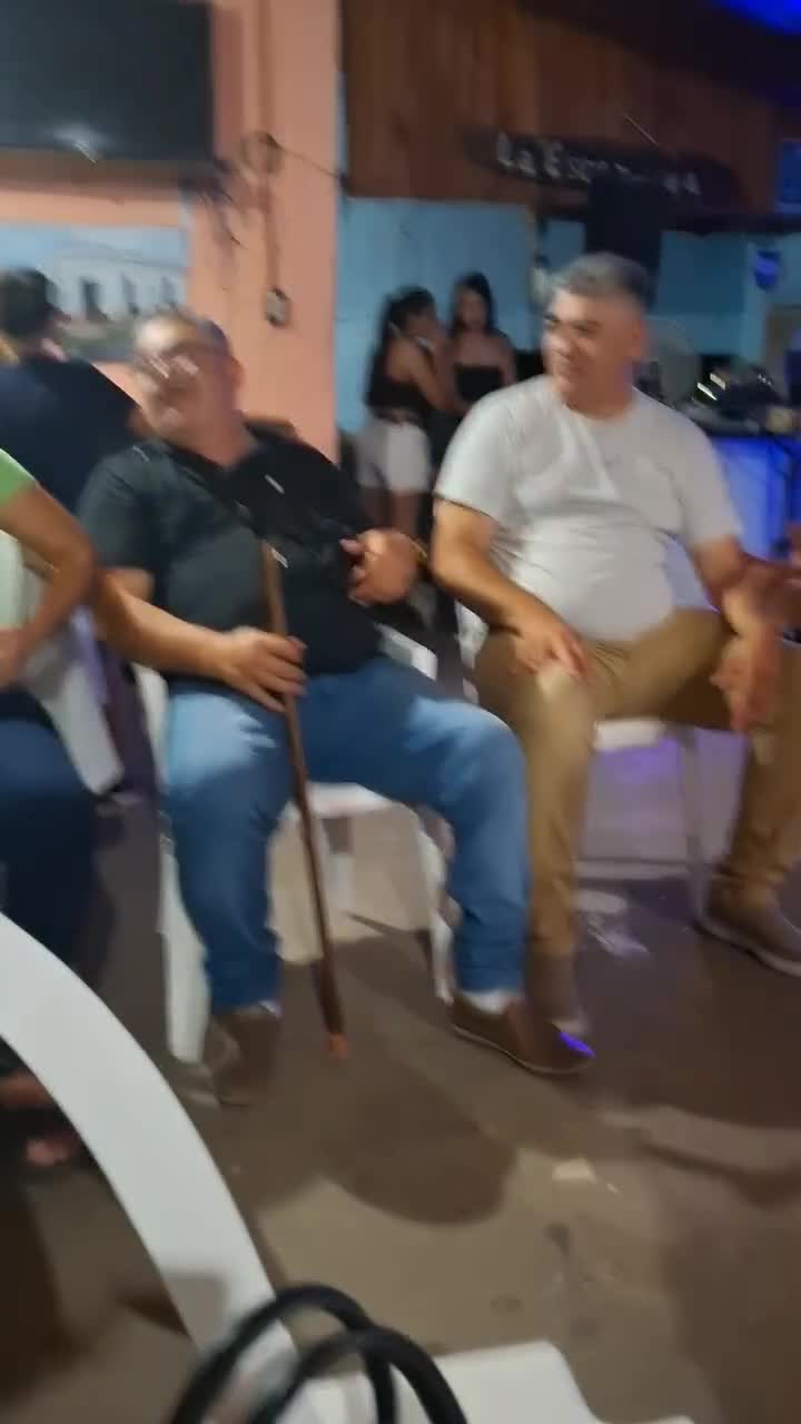 Il avait l'air sympa le gâteau.