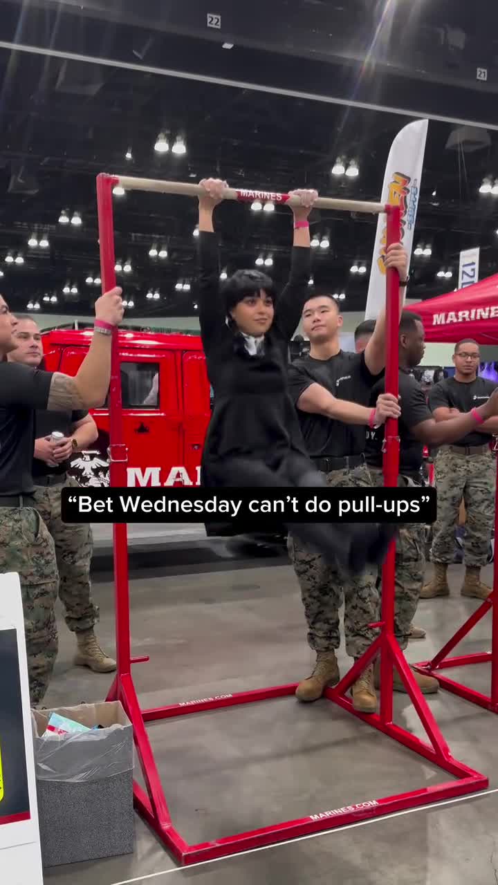 Elle pousse à la salle Mercredi.