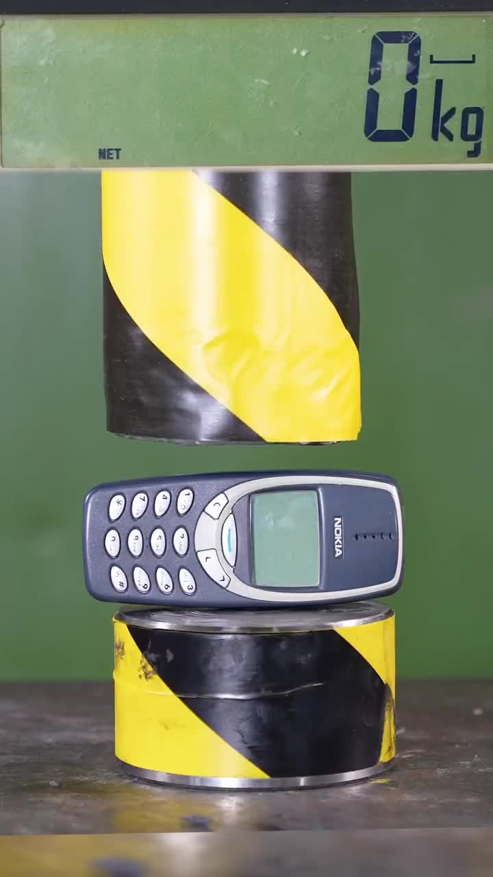 Le Nokia 3310 est le seul téléphone portable développé avec l'aide de Chuck Norris.