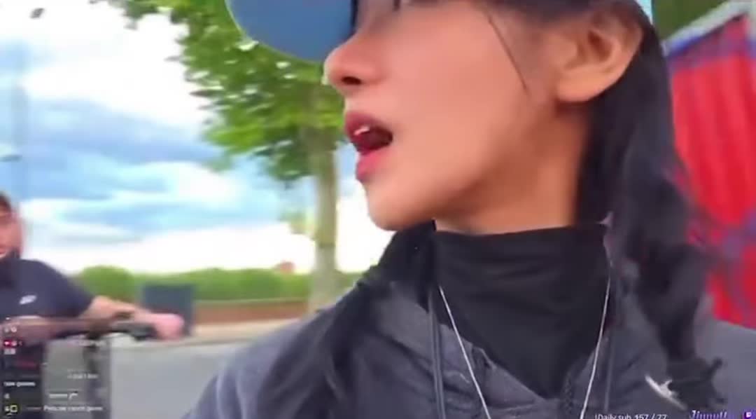 Une célèbre streameuse coréenne (1 million d'abonnés) agressée en plein direct à Toulouse