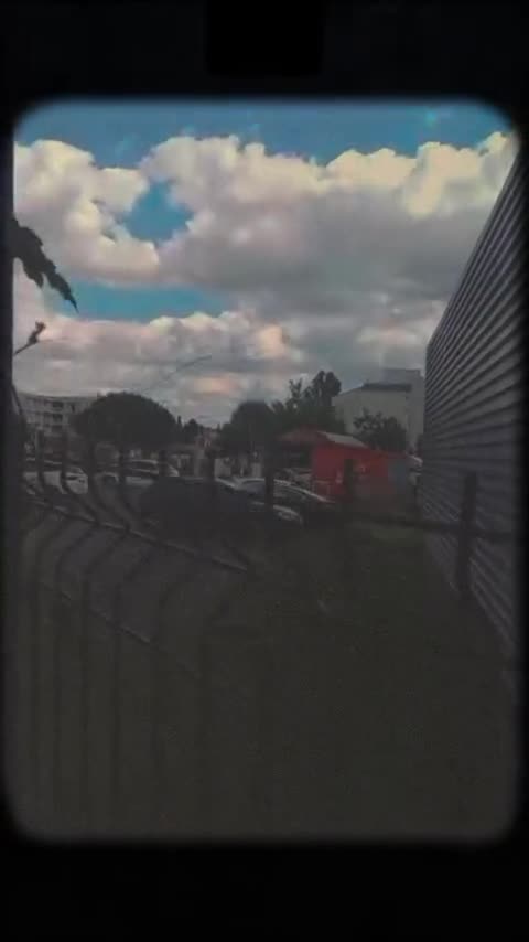 Fin du début de l'exposition Interzone.