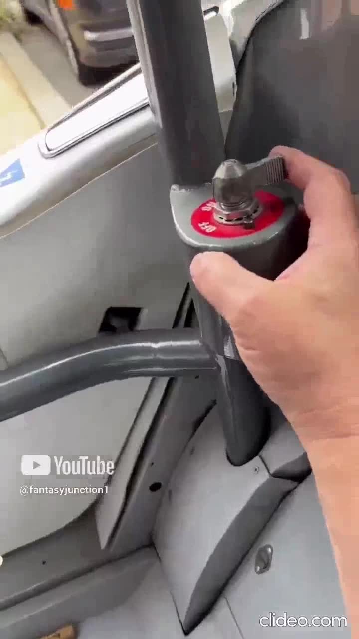 Démarrage du V8 8.3L de la Corvette IMSA GTO de 1976.