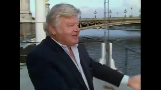 Deux monstres sacrés