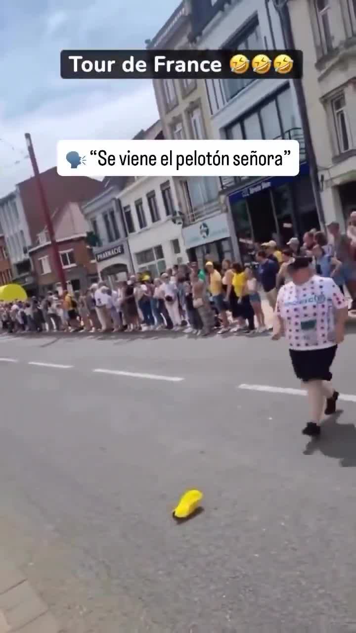 Nouvelle chute dans le peloton