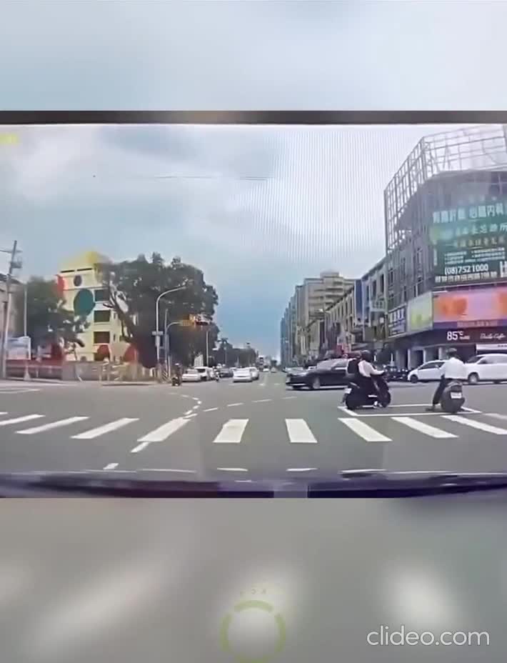 Strike !