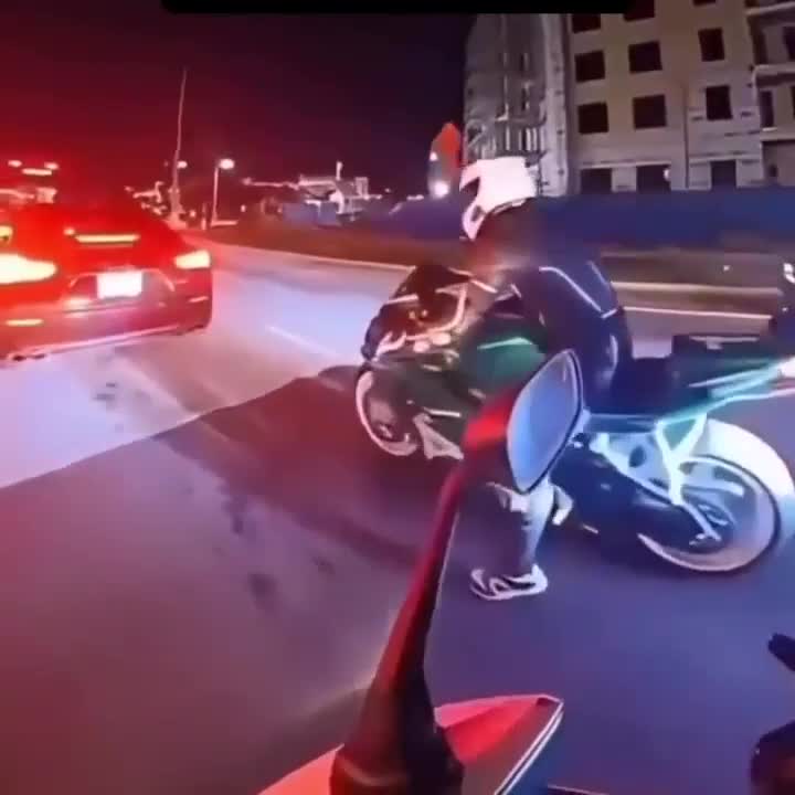 Tu l'as vue ma bécane ?