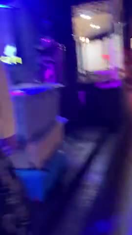 Il touche le vieux choual