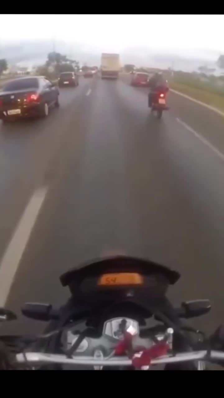 Au moins, elle est bien équilibrée !