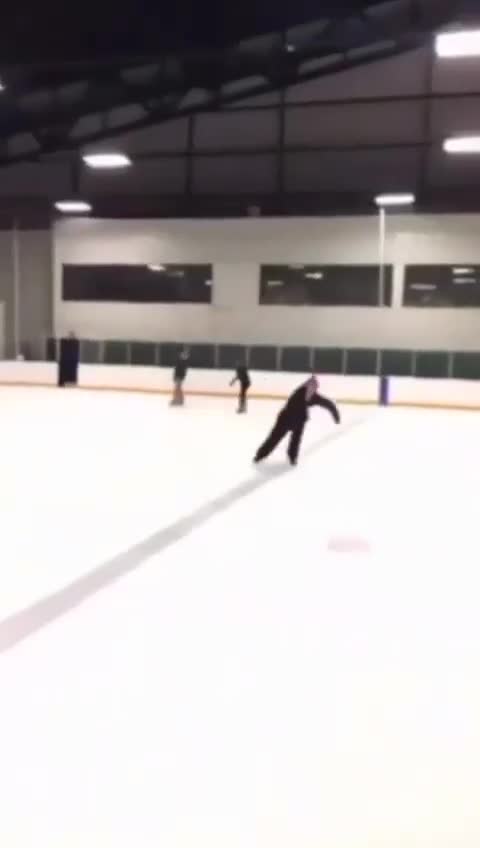 Plus de mal que de peur. Il n'y a pas de son, vous n'aurez qu'à crier a leur place.