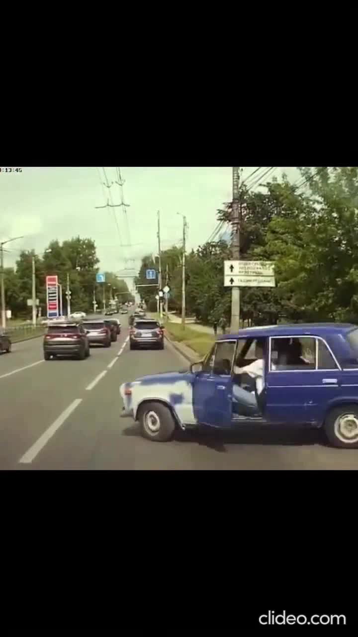 C'est normal... sur les routes, en Russie.