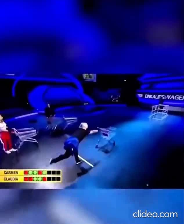 The German Shopping Cart Archery... Championship !