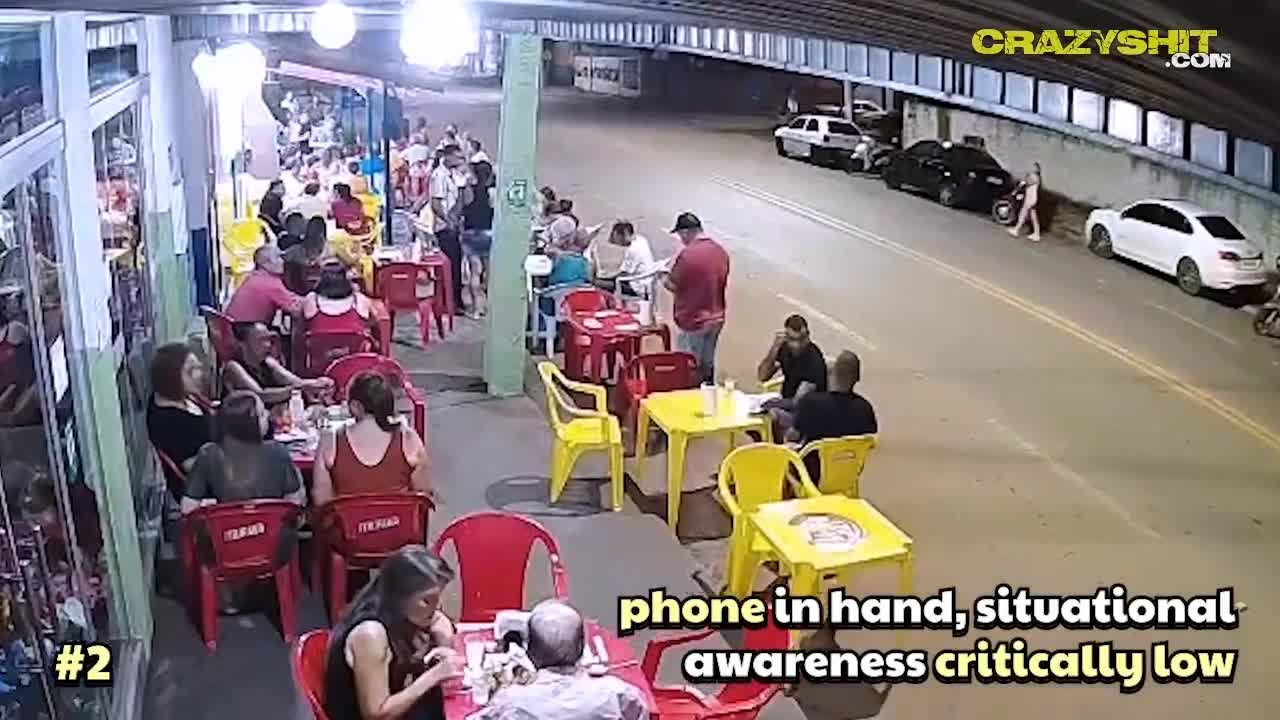 Téléphone d'abord survivre après