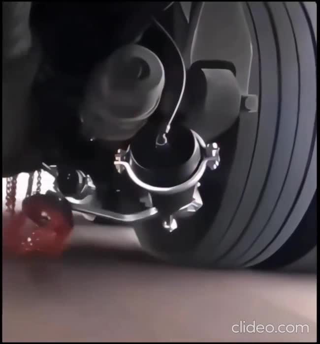 Le système de chaînes automatiques pour véhicules.