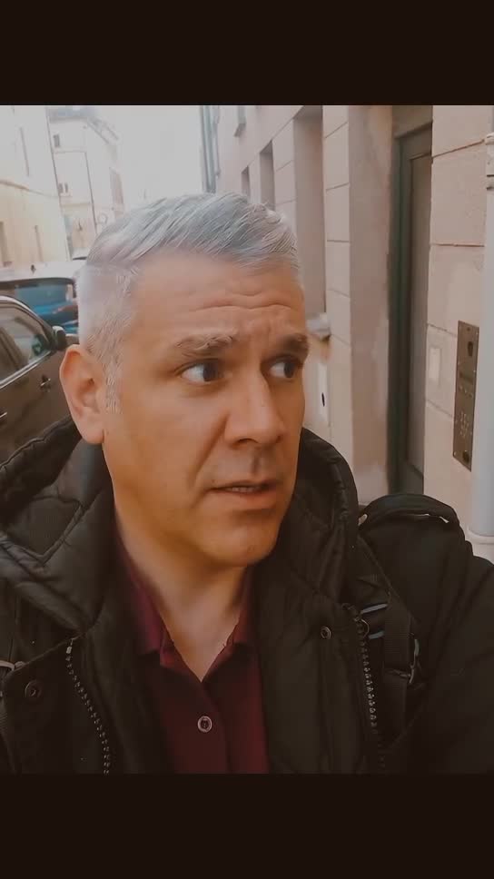 Moi qui essaie de faire une vidéo sur le patrimoine culturel de Bordeaux.