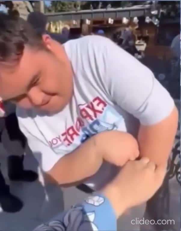 Quand le pigeon... c'est toi.