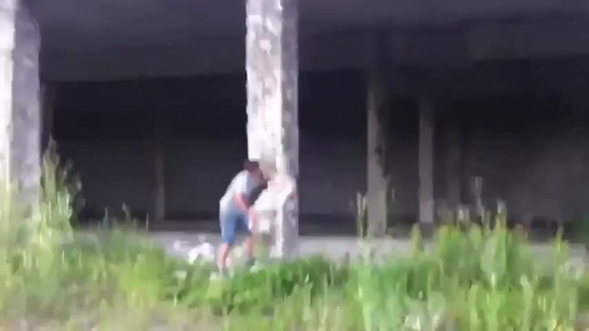 Première expérience en destruction de la jeunesse russe