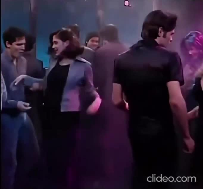 Les vrai potes... on s'appelle pas souvent, ni se textote, mais à chaque fois qu'on se voit: