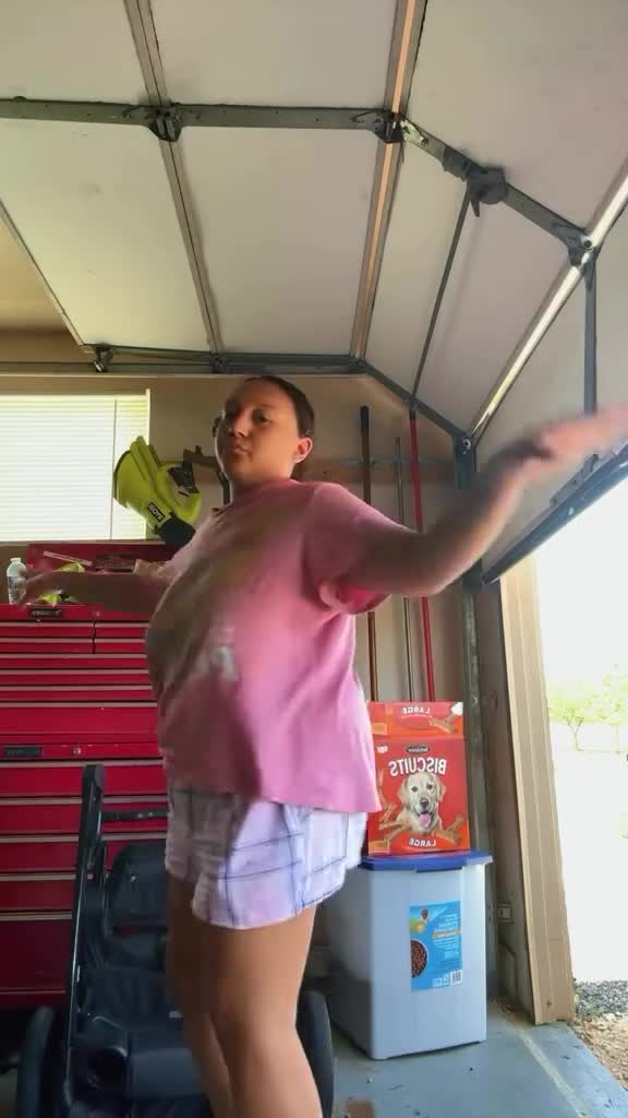 Los Simpson: el chiste del sofá en acción real !