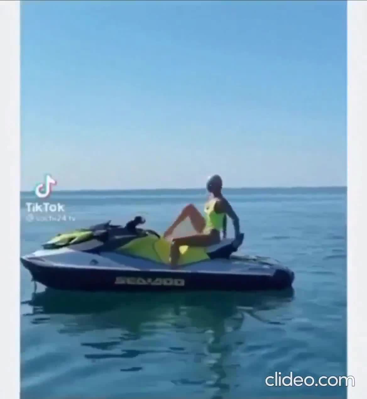 L'élégance féminine à son paroxysme... ou pas.