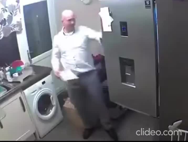 Quand tu veux te prendre un ptit truc à grignoter, discretos, en rentrant de soirée...