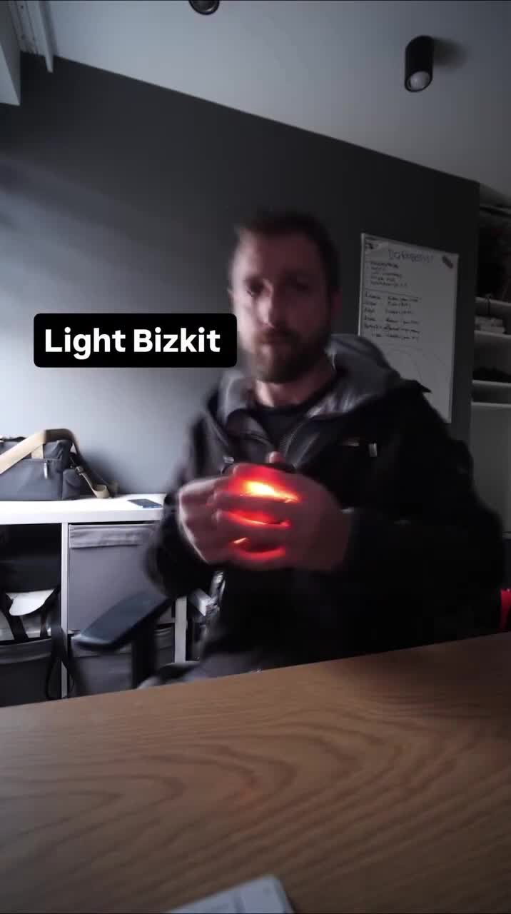 Light Bizkit vs System of a Light