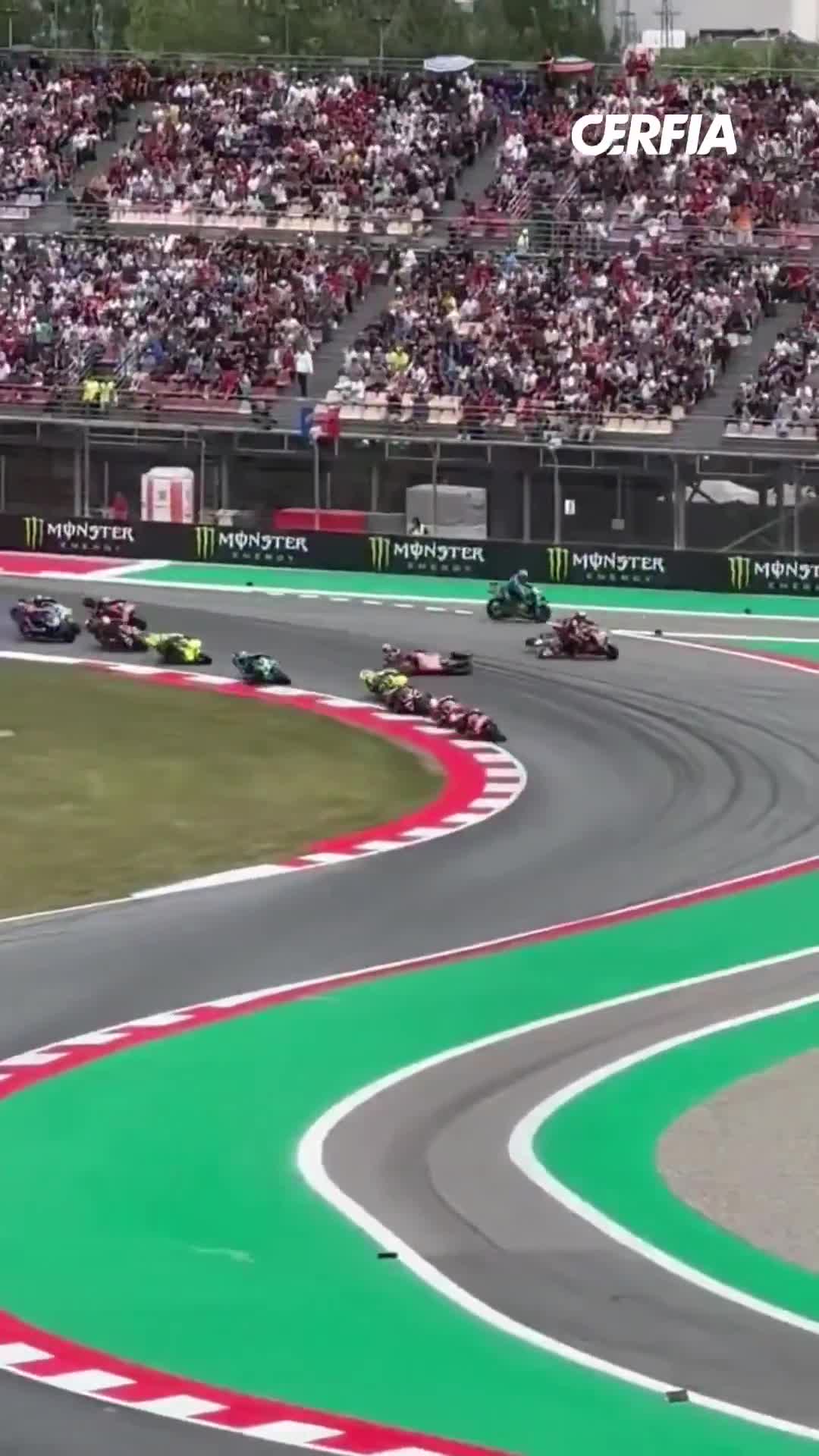 Terrible crash du français Johann Zarco au MotoGP de Barcelone