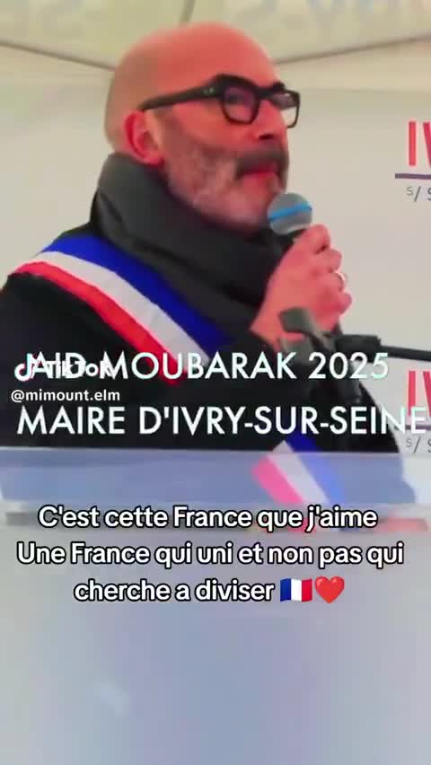 Donc le maire de Ivry-sur-Seine @pbouyssouivry est choqué pour un “je vous salue Marie” en conseil municipal afin de protester contre le manque de laïcité mais par contre il se permet des discours à la fête islamique de l’Aïd ?