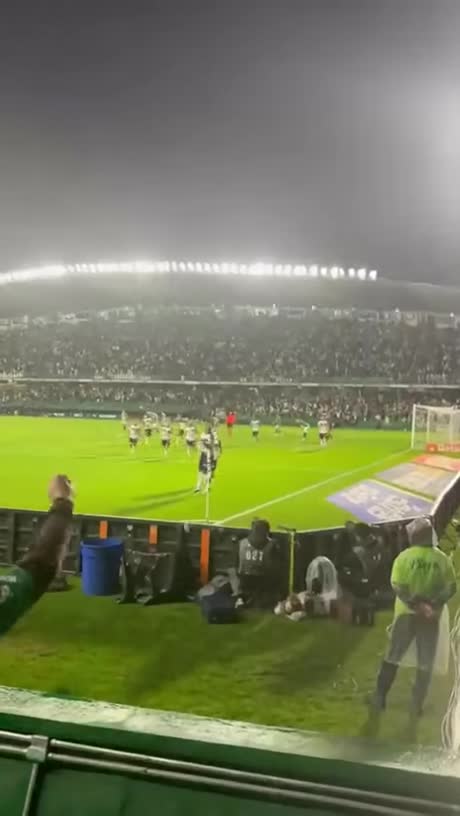 Dans la série léla lépula