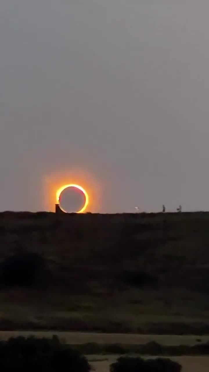 Eclipse grab