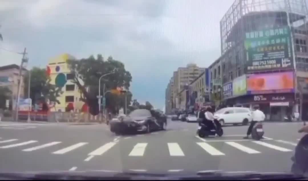 Et c'est un strike !