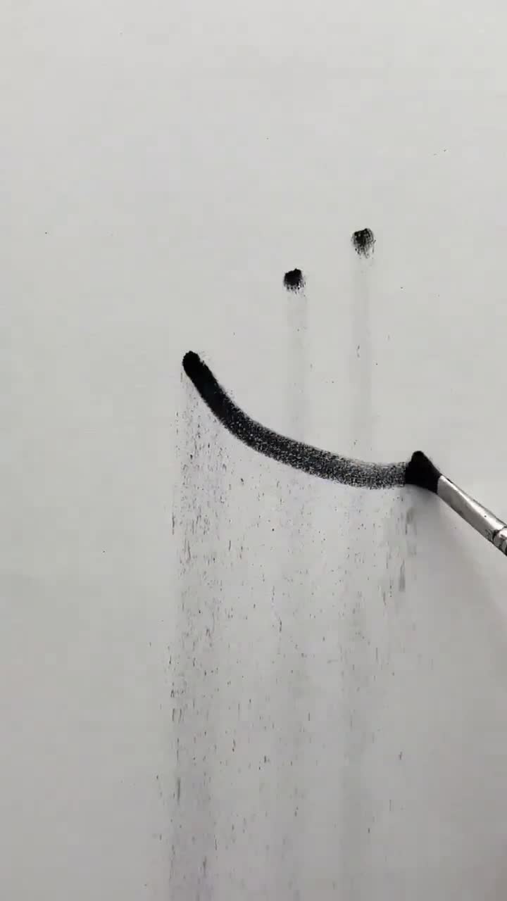 On commence par une ébauche, vite fait, puis on peaufine avec quelques détails.
