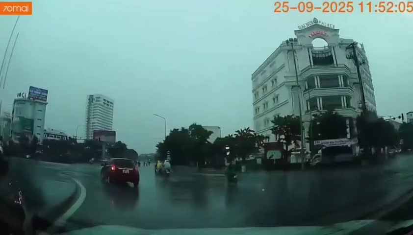 Ils rigolent pas avec les radars au Vietnam