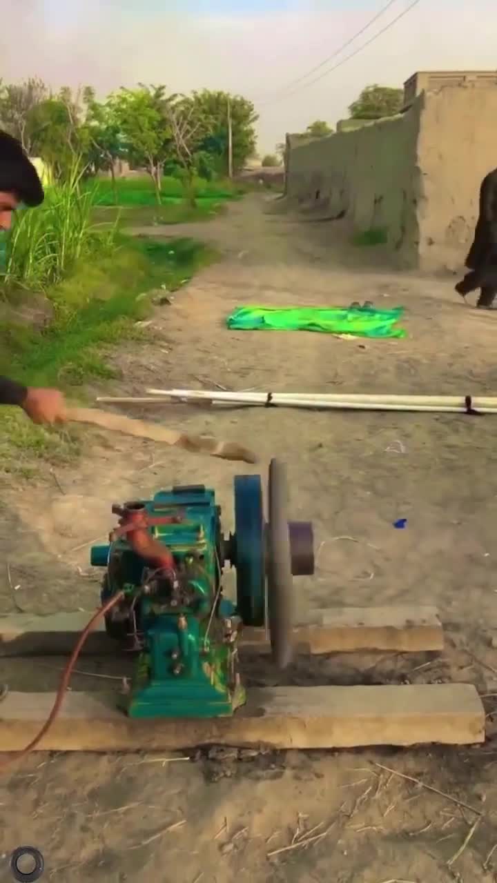 Behind the scene : Rubber