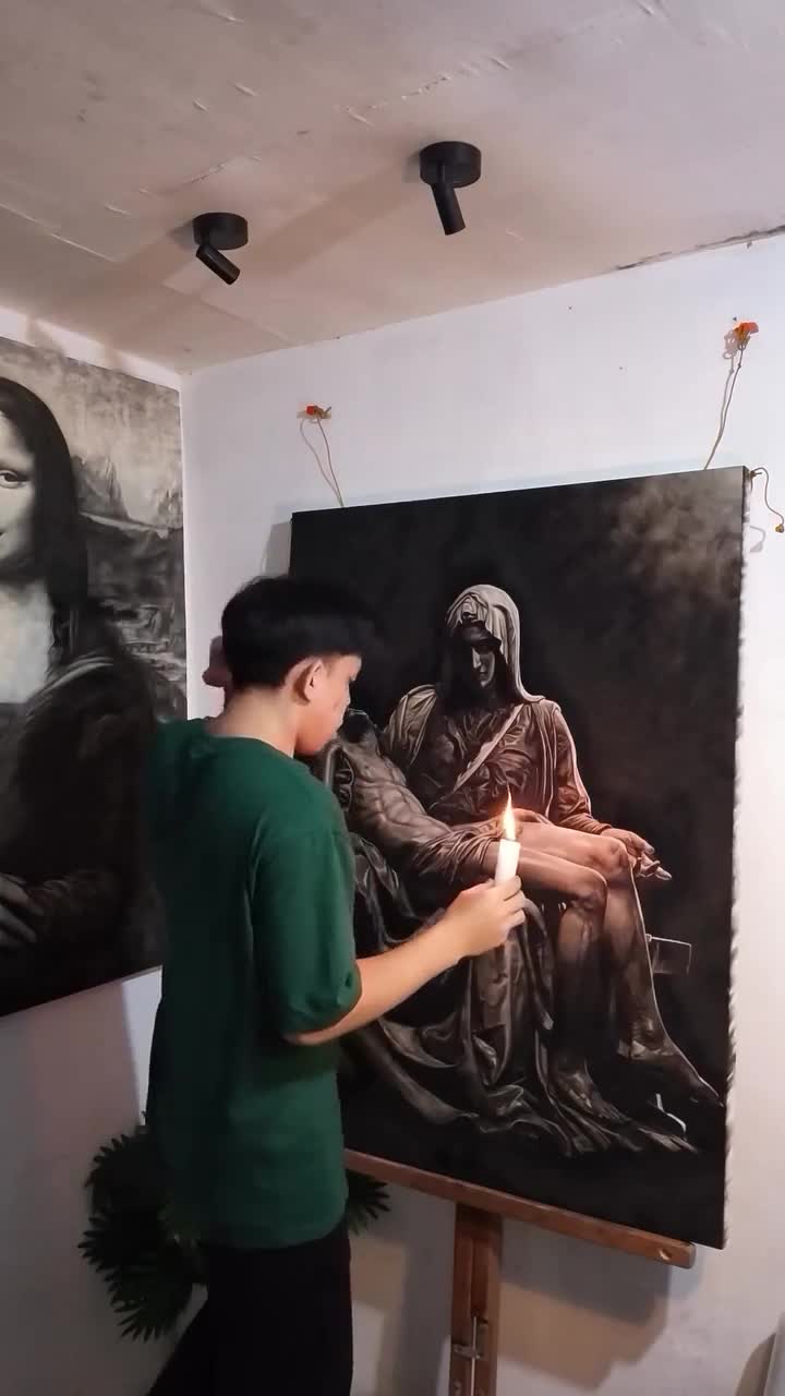 Peinture à la fumée par l'artiste philippin Mejeyd Tribo