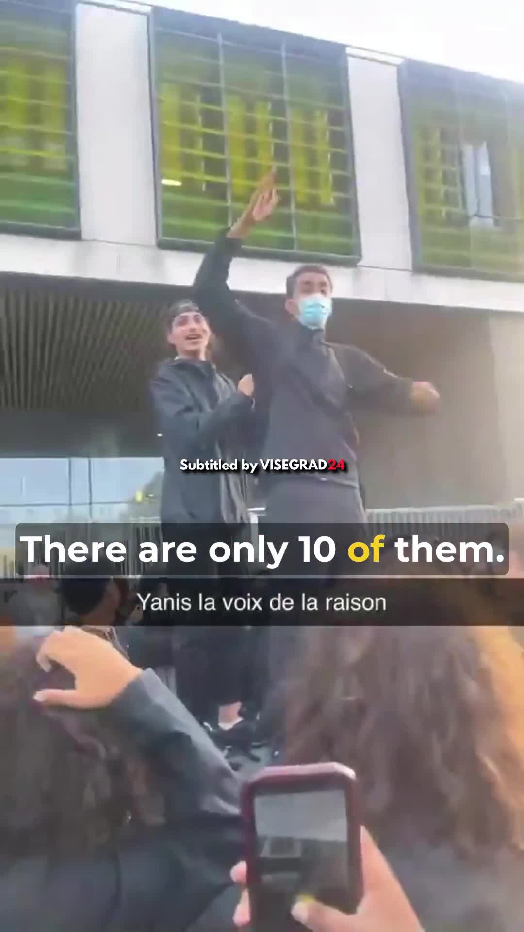 Yanis la voix de la raison (ne vous inquiétez pas ils sont antifasciste)