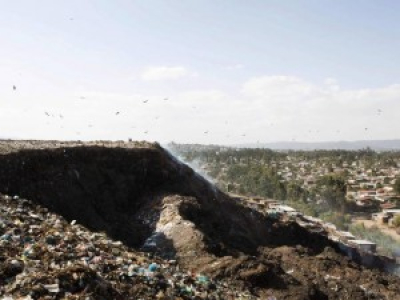 (faits divers) Ethiopie | 46 morts dans l'éboulement d'une montagne de déchets
